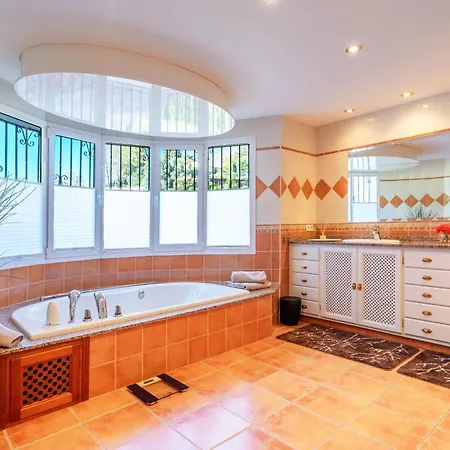 Stunning With Private Pool Near Fuengirola And Pueblo By Costarentals - Ref 41 Mijas